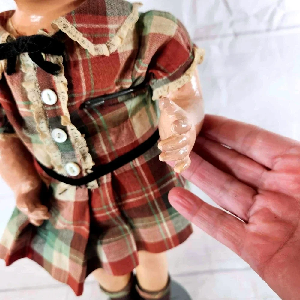 Vintage Composition Doll 1920s 17 Inch Plaid‎ Dress